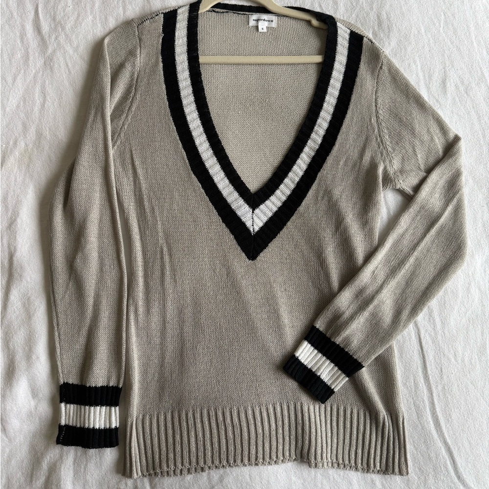 Superdown Taupe V-Neck Sweater with Monochrome Trim